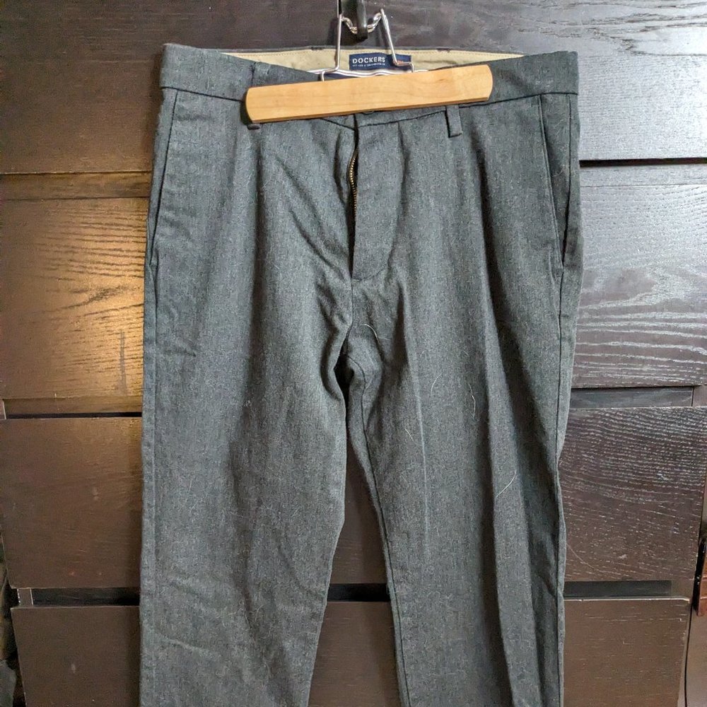 Grey Dress Pants - Dockers - 30/32